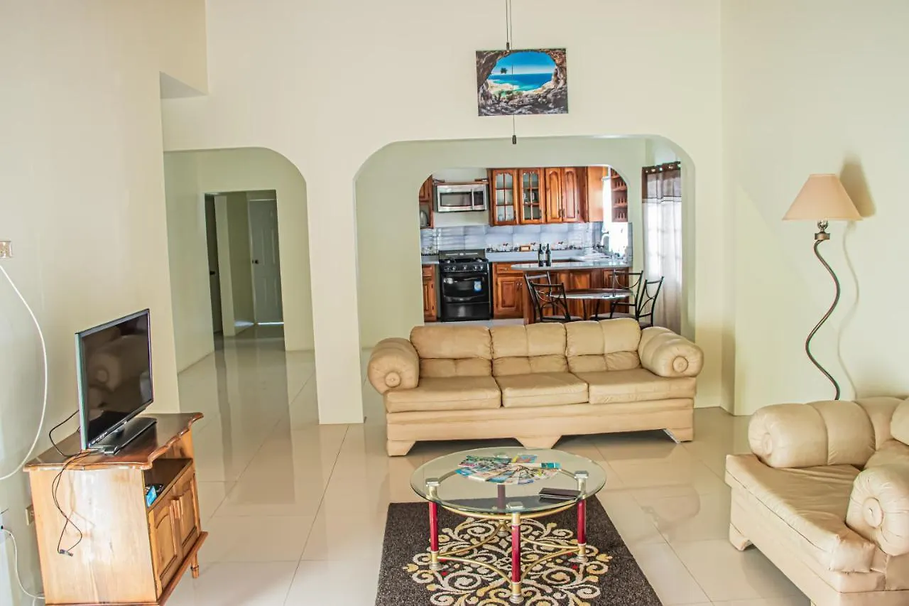 Carnation 156 Apartment Montego Bay